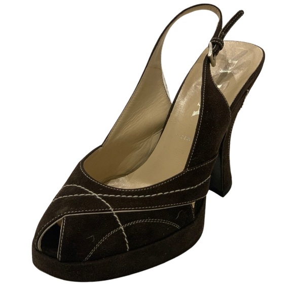 Prada brown suede peep toe platform sandal with Ivory stitching. - Picture 4 of 4